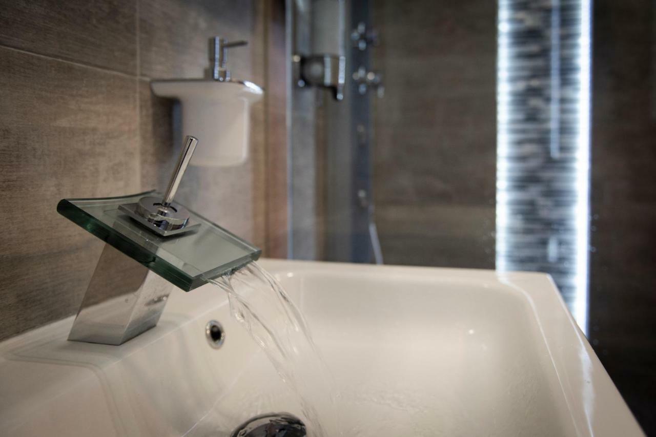 Apartament Elegance Pink レバル エクステリア 写真